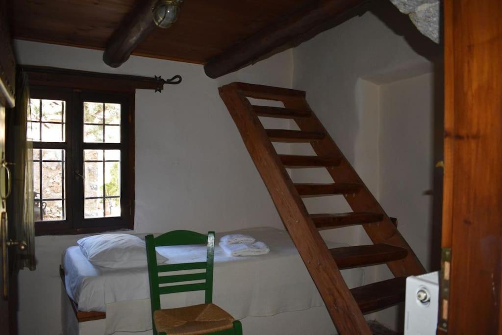 Traditional Villa With Pool In Sfakia Imbros 外观 照片