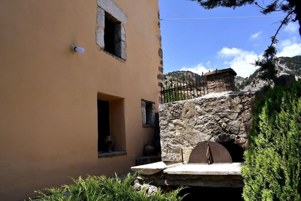 Traditional Villa With Pool In Sfakia Imbros 外观 照片
